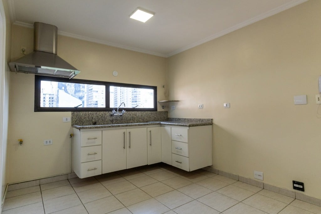 Apartamento à venda com 3 quartos, 209m² - Foto 62