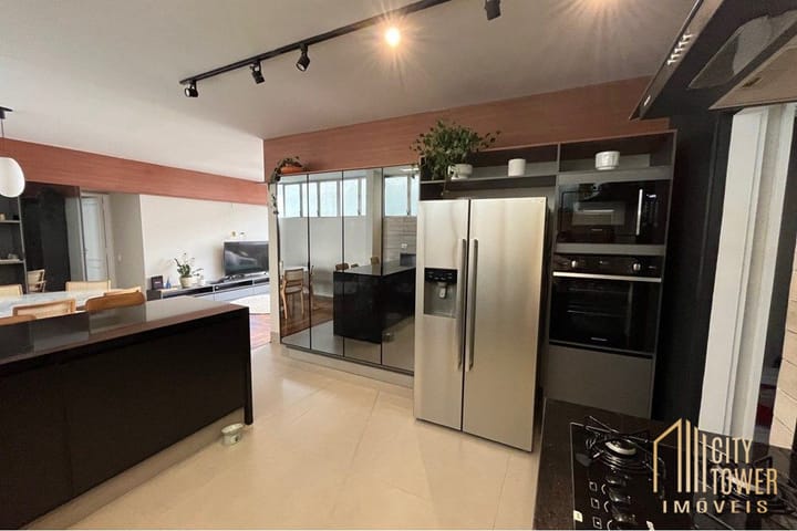 Apartamento à venda com 3 quartos, 170m² - Foto 16