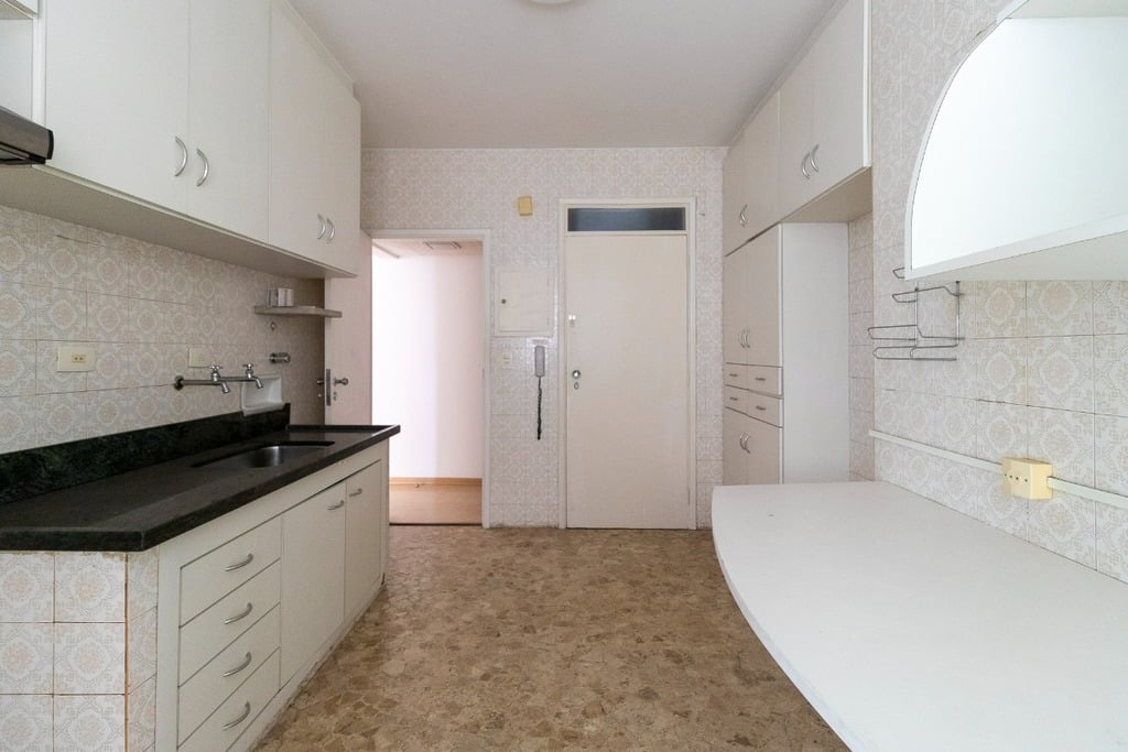 Apartamento à venda com 3 quartos, 105m² - Foto 19