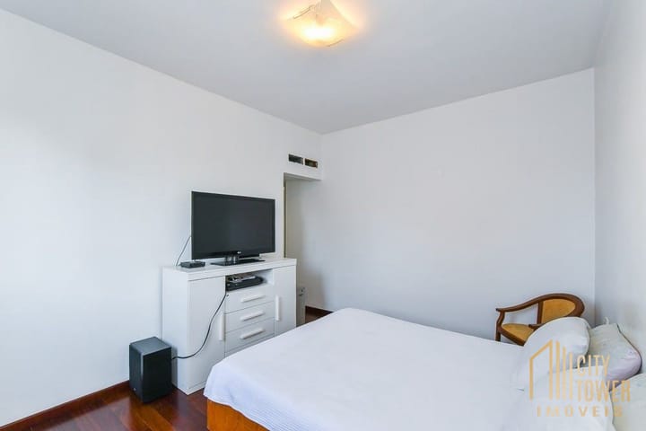 Apartamento à venda com 4 quartos, 200m² - Foto 22