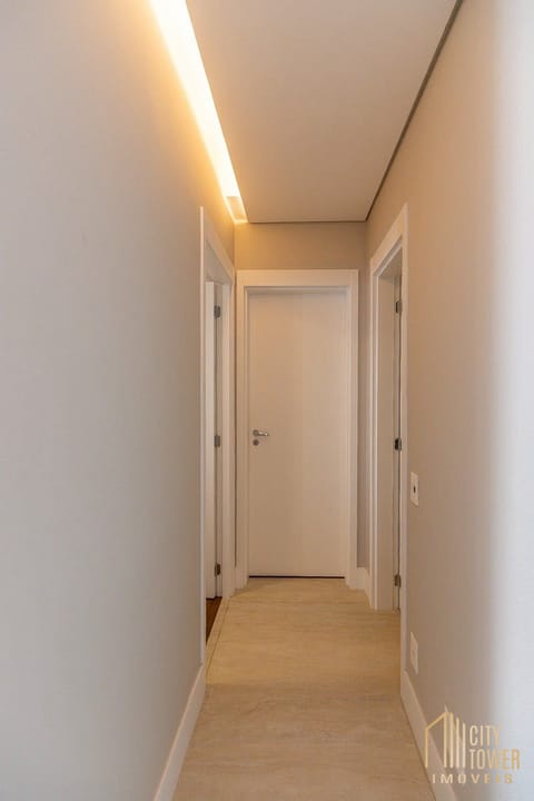 Apartamento à venda com 2 quartos, 70m² - Foto 7