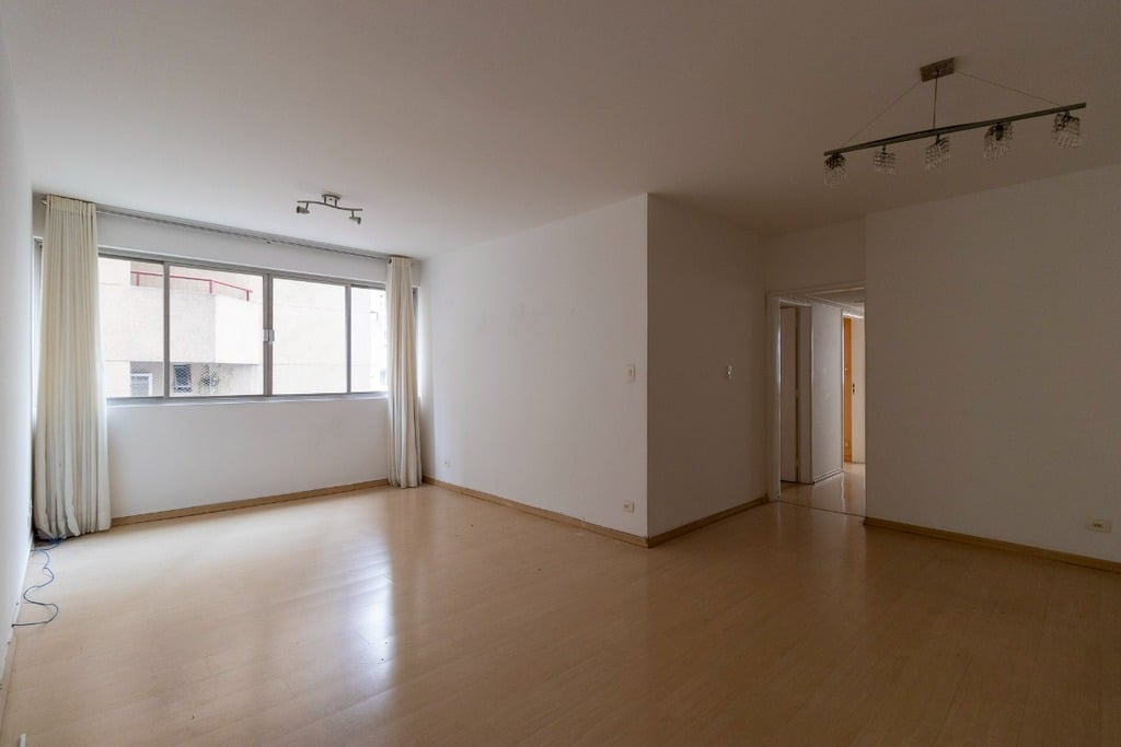 Apartamento à venda com 3 quartos, 105m² - Foto 1