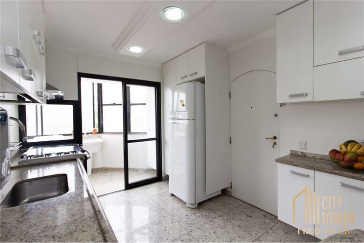 Apartamento à venda com 3 quartos, 155m² - Foto 31