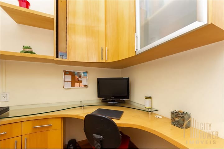 Apartamento à venda com 4 quartos, 198m² - Foto 6