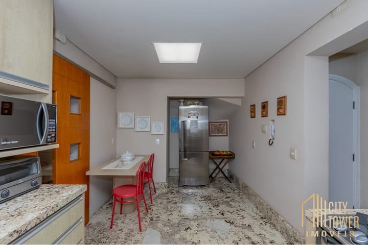 Apartamento à venda com 3 quartos, 275m² - Foto 11