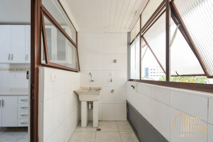 Apartamento à venda com 3 quartos, 100m² - Foto 7