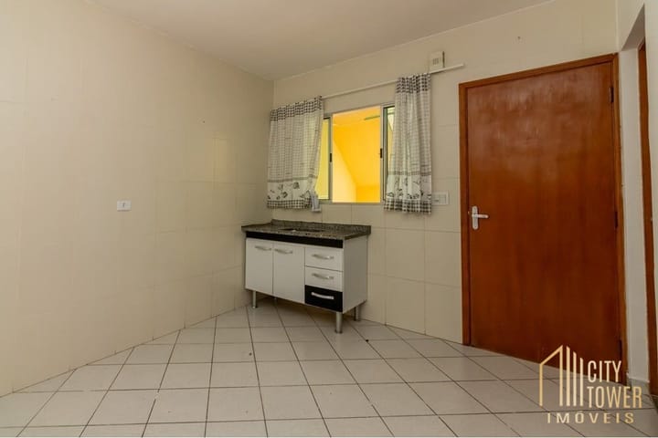 Casa à venda com 3 quartos, 166m² - Foto 2