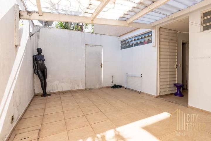 Casa à venda com 4 quartos, 270m² - Foto 26