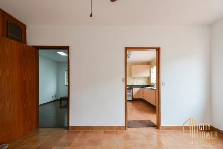 Casa à venda com 4 quartos, 331m² - Foto 49