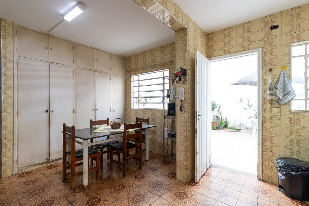 Casa à venda com 3 quartos, 200m² - Foto 25