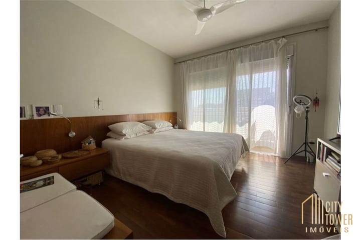 Apartamento à venda com 3 quartos, 200m² - Foto 28