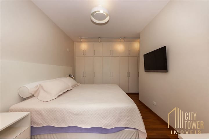 Apartamento à venda com 4 quartos, 225m² - Foto 7