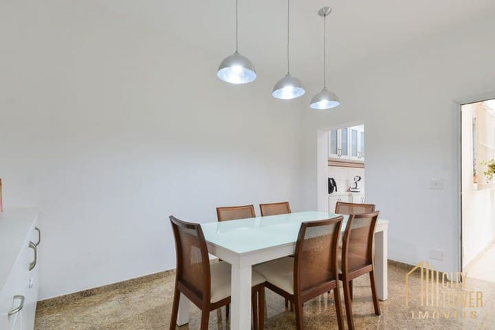 Casa à venda com 3 quartos, 200m² - Foto 12