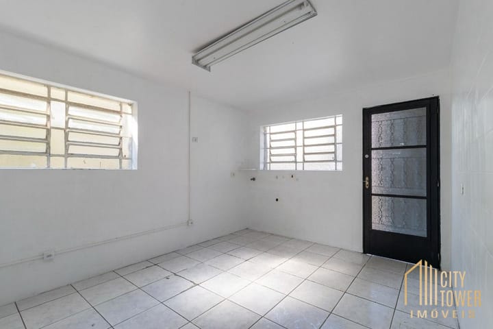 Casa à venda com 3 quartos, 208m² - Foto 5