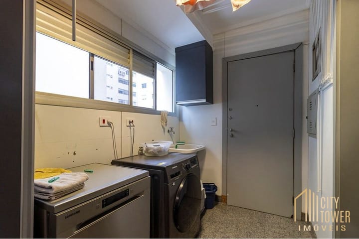 Apartamento à venda com 4 quartos, 187m² - Foto 3