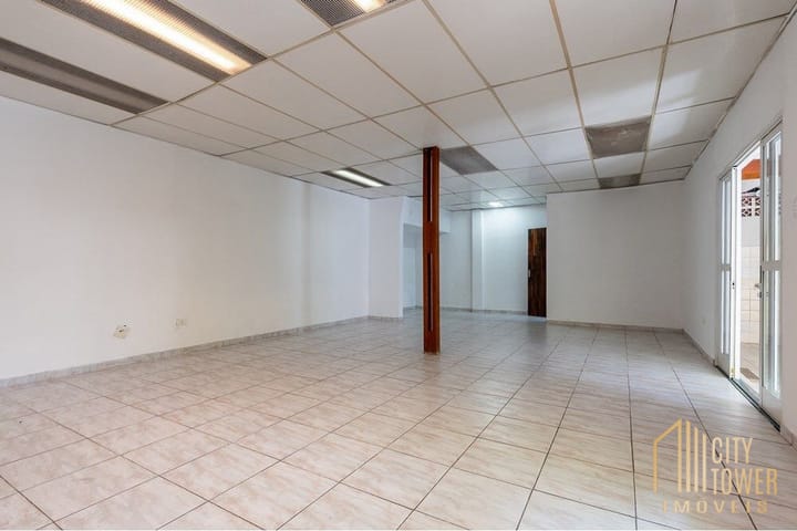 Casa à venda com 3 quartos, 200m² - Foto 20