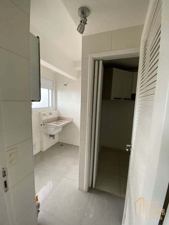 Apartamento à venda com 3 quartos, 124m² - Foto 5