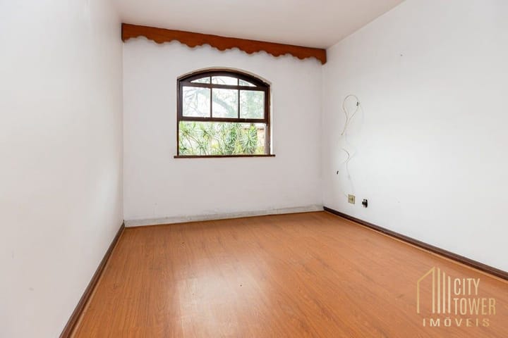 Casa à venda com 4 quartos, 327m² - Foto 15