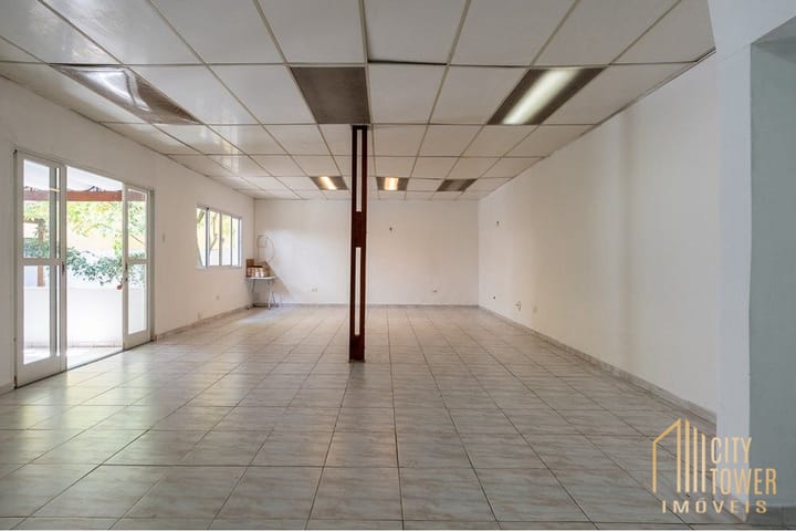 Casa à venda com 3 quartos, 200m² - Foto 18