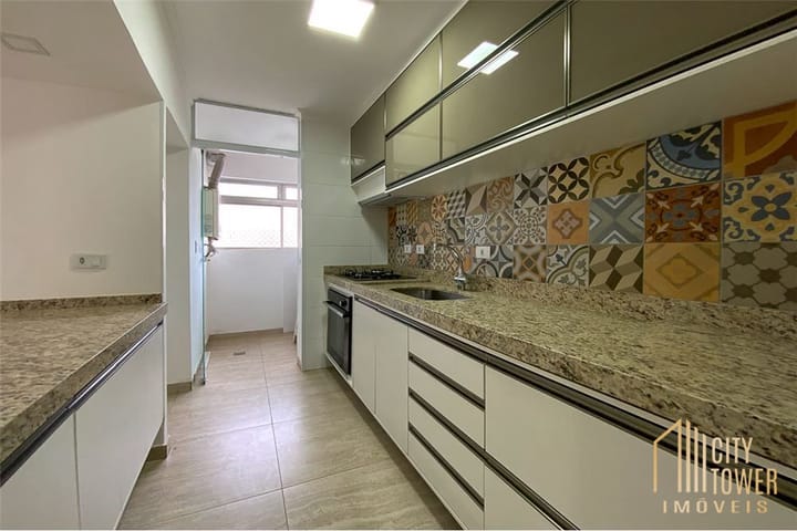 Apartamento à venda com 2 quartos, 65m² - Foto 23