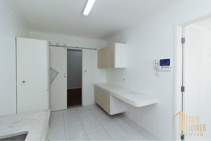 Apartamento à venda com 3 quartos, 163m² - Foto 3