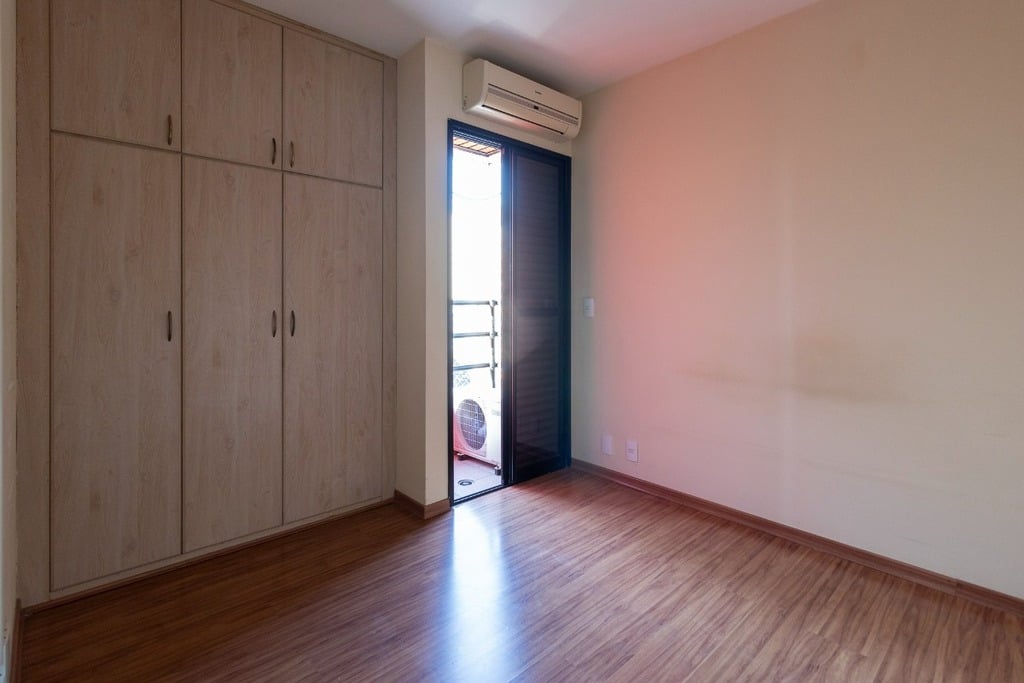 Apartamento à venda com 2 quartos, 57m² - Foto 15