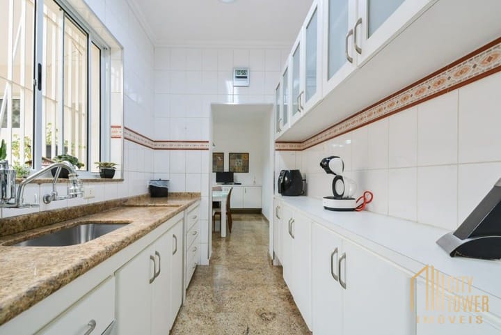 Casa à venda com 3 quartos, 200m² - Foto 24