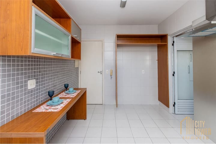 Apartamento à venda com 3 quartos, 115m² - Foto 33