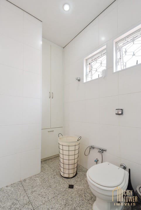 Casa à venda com 3 quartos, 200m² - Foto 3