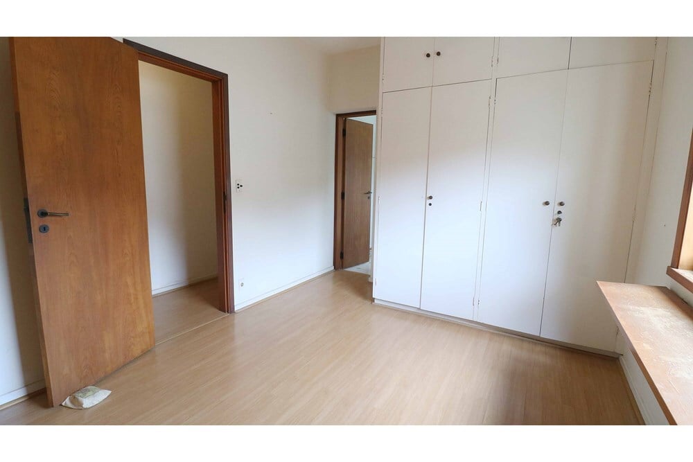 Casa à venda com 3 quartos, 216m² - Foto 4