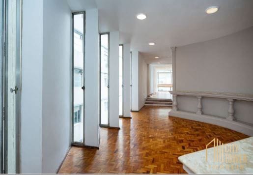 Apartamento à venda com 3 quartos, 200m² - Foto 17