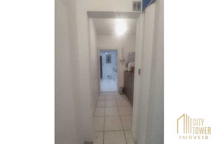 Casa à venda com 3 quartos, 80m² - Foto 2