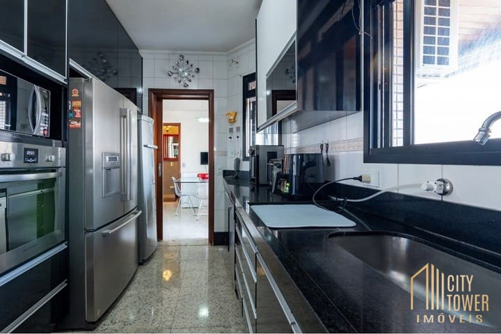 Apartamento à venda com 4 quartos, 200m² - Foto 36