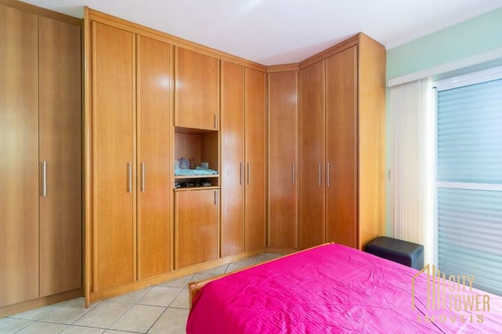 Casa à venda com 4 quartos, 200m² - Foto 31