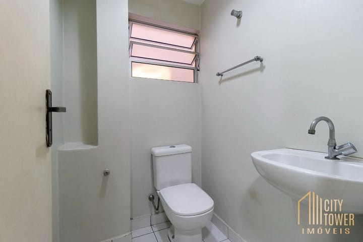 Casa à venda com 3 quartos, 220m² - Foto 12