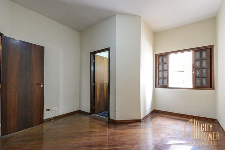 Casa à venda com 3 quartos, 280m² - Foto 8