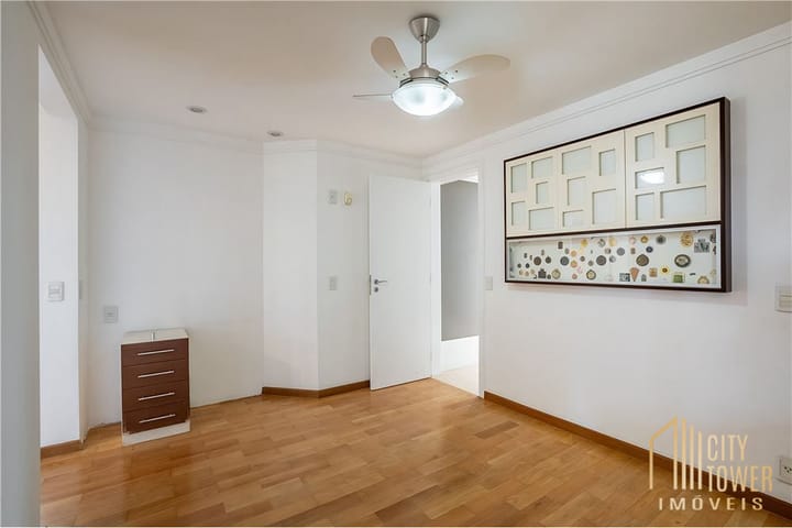 Apartamento à venda com 3 quartos, 198m² - Foto 43