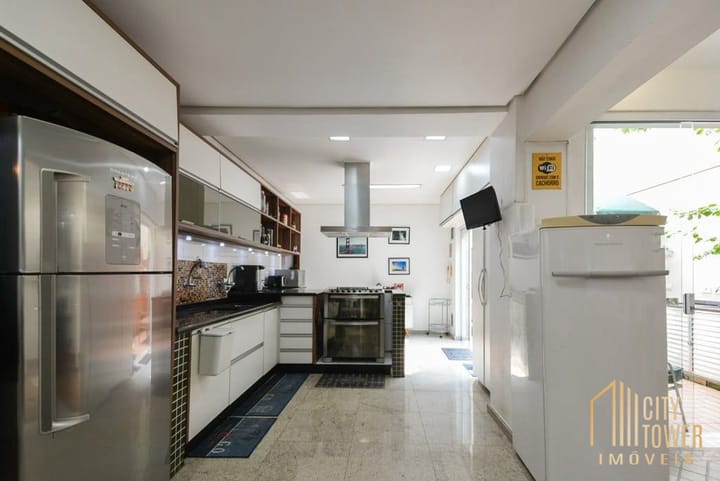 Casa à venda com 3 quartos, 250m² - Foto 45