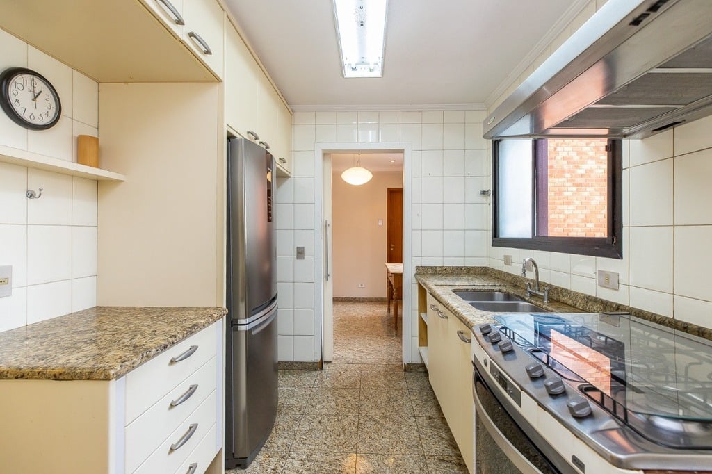 Apartamento à venda com 3 quartos, 219m² - Foto 50