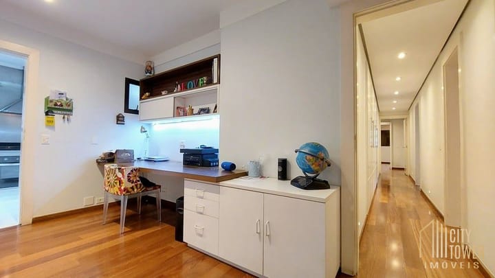 Apartamento à venda com 4 quartos, 246m² - Foto 5