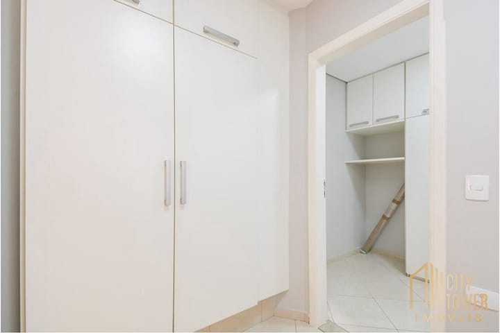 Apartamento à venda com 4 quartos, 229m² - Foto 4