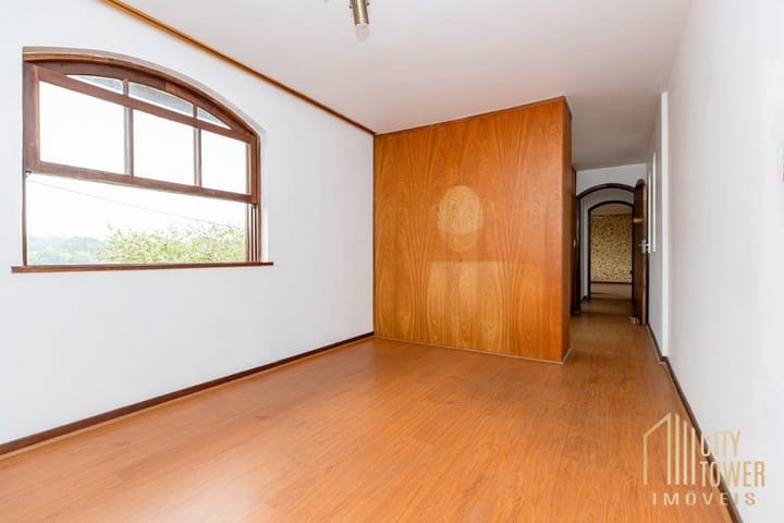 Casa à venda com 4 quartos, 327m² - Foto 18