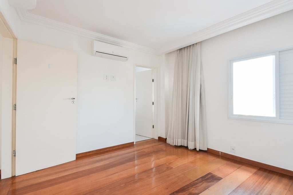 Apartamento à venda com 2 quartos, 104m² - Foto 8