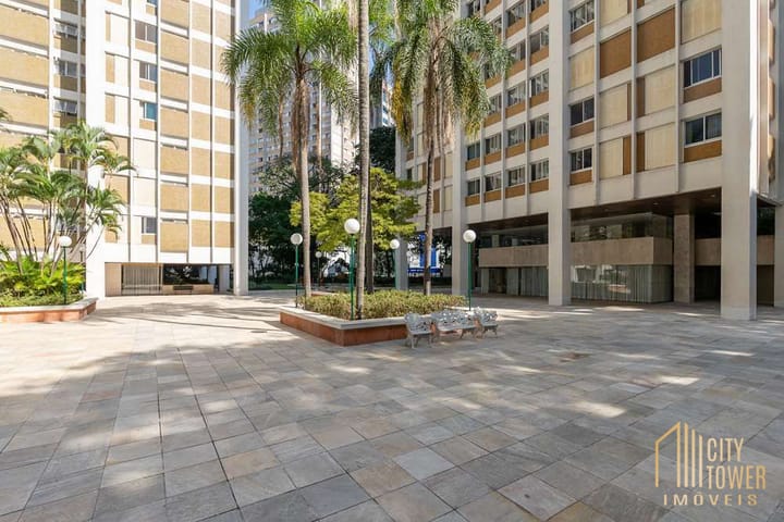 Apartamento à venda com 3 quartos, 137m² - Foto 28