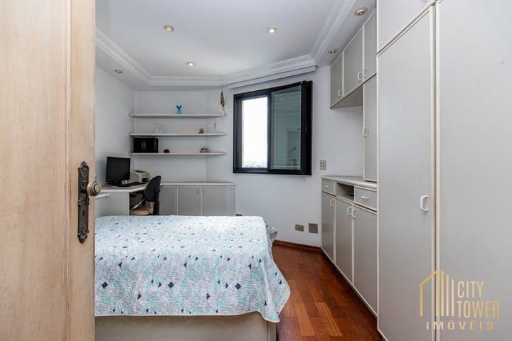 Apartamento à venda com 4 quartos, 200m² - Foto 52