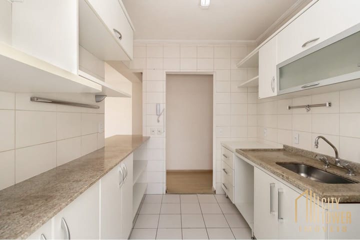 Apartamento à venda com 3 quartos, 79m² - Foto 4