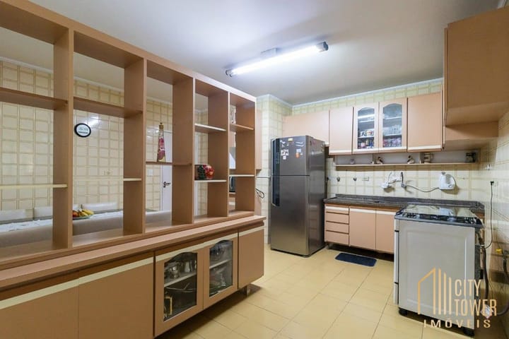 Apartamento à venda com 3 quartos, 148m² - Foto 3