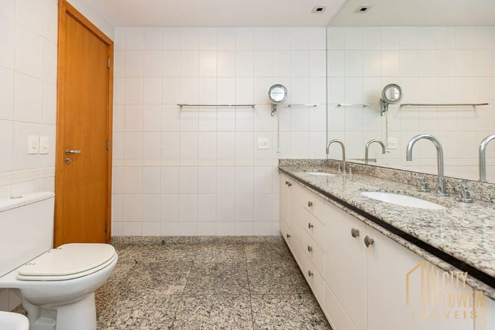 Apartamento à venda com 3 quartos, 190m² - Foto 6