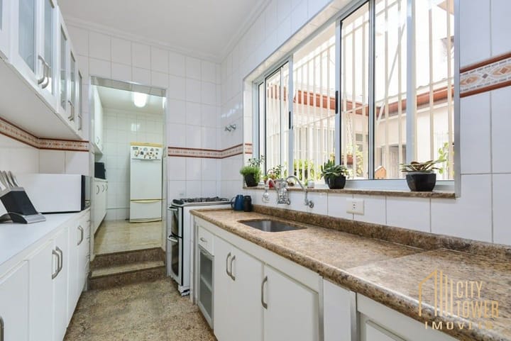 Casa à venda com 3 quartos, 200m² - Foto 20