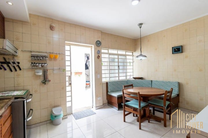 Casa à venda com 4 quartos, 200m² - Foto 26